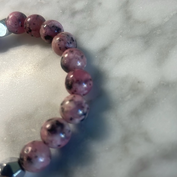 Rhodonite & rose quartz crystal with silver hematite bracelet - Picture 2 of 5